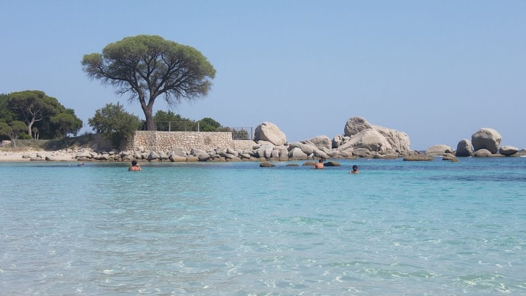 Plage la Testa (Porto-Vecchio, Córcega)