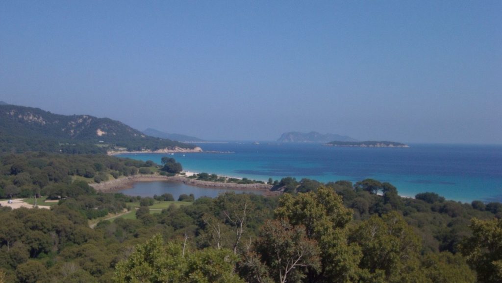 Textura de arena en Plage naturiste de Riva Bella, Cap Corse, Córcega