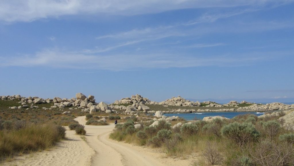 Camino de acceso a Plage Scodi Neri, Propriano, Córcega