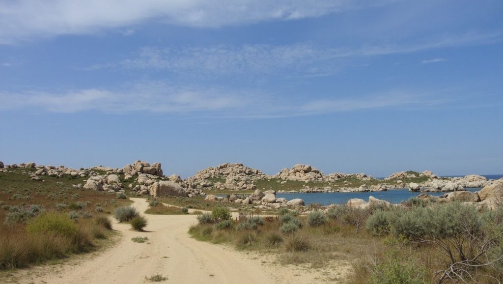Vista del entorno de Plage Trottel, Ajaccio, Córcega