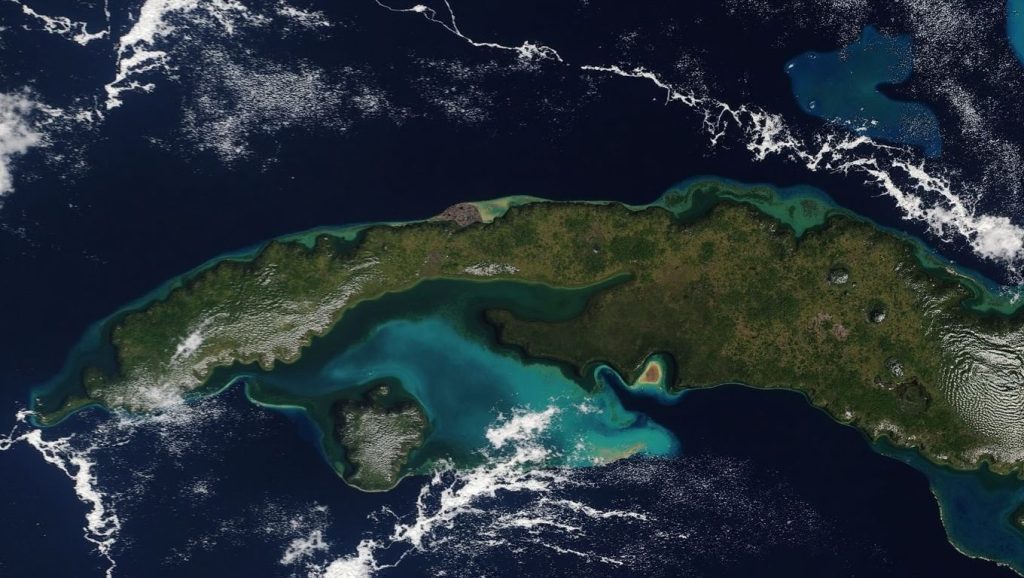 Línea de costa en playa Antonio, Pinar del Río