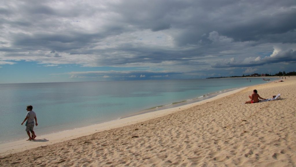 Panorámica completa de Playa Berraco, playa de Santiago de Cuba