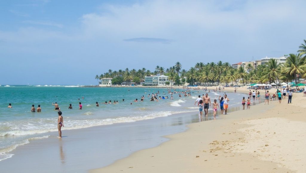 Playa Cosón (Samaná, Rep. Dominicana) — foto 5