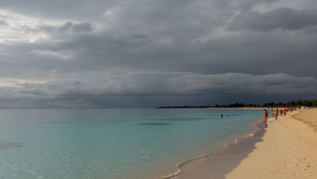 Vista general de Playa del Estudiante, Isla de la Juventud
