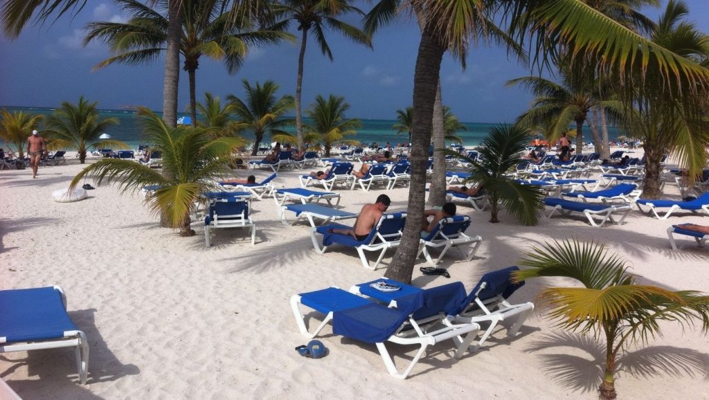 Playa El Anclón (Samaná, Rep. Dominicana) — foto 2