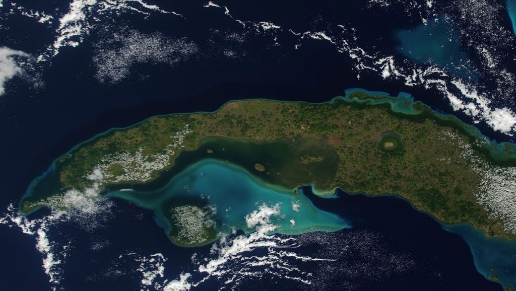 Detalle del agua en Playa "El Cocal", Santa Lucía, Cuba