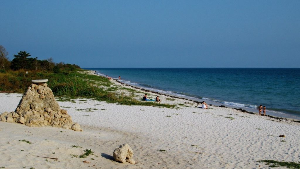 Paseo hacia Esmeralda, Guardalavaca