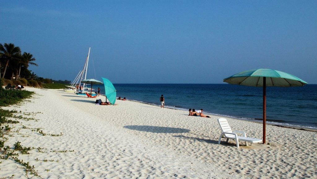 Horizonte desde Playa Esmeralda, Guardalavaca, Cuba