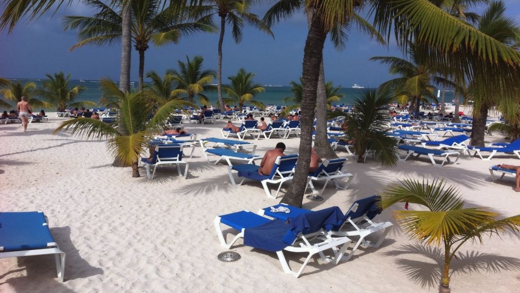 Playa Montesinos (Santo Domingo, Rep. Dominicana) — foto 3