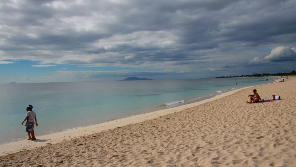 Panorámica de Playa Reese con cielo despejado, Santa Lucía