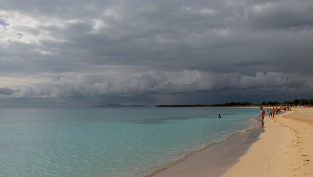 Panorámica completa de Playa Reese, playa de Santa Lucía