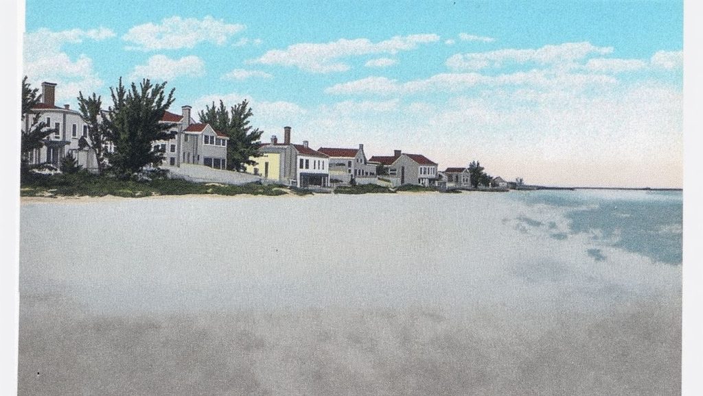 Línea de costa en Playa República Democrática Alemana, Bahía de Cochinos