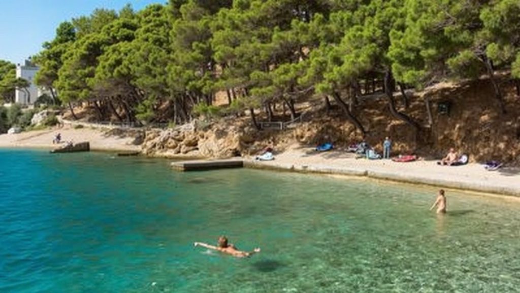 Arena fina en Plaža, Croacia, Croacia