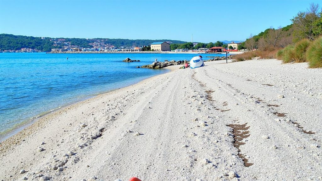 Horizonte desde Plaža Divulje, Croacia, Croacia