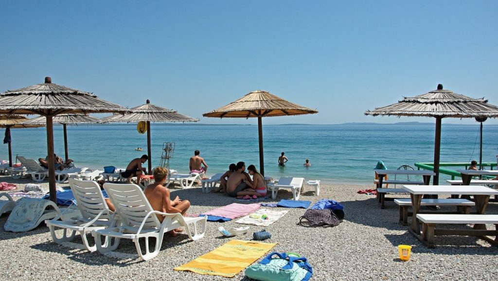 Panorámica completa de Plaža Jadro, playa de Croacia