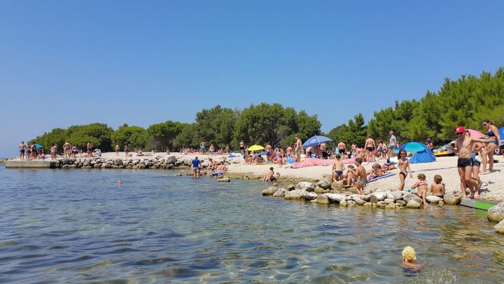 Costa de Općina Vir desde Plaža Pedinka, Croacia