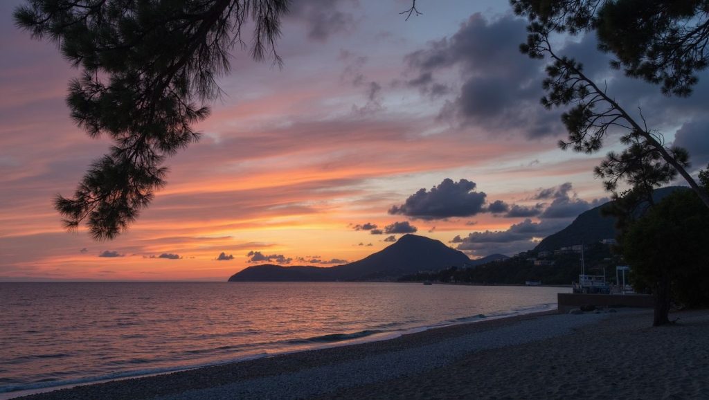 Arena fina en Plaža Ploče, Tivat, Montenegro