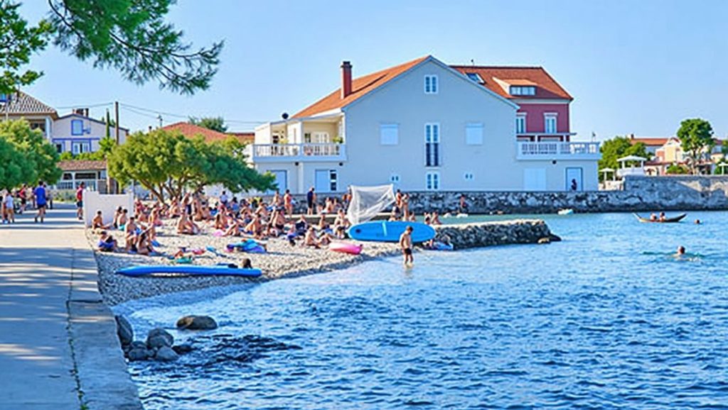 Plaža Poljana — foto 2 de 6