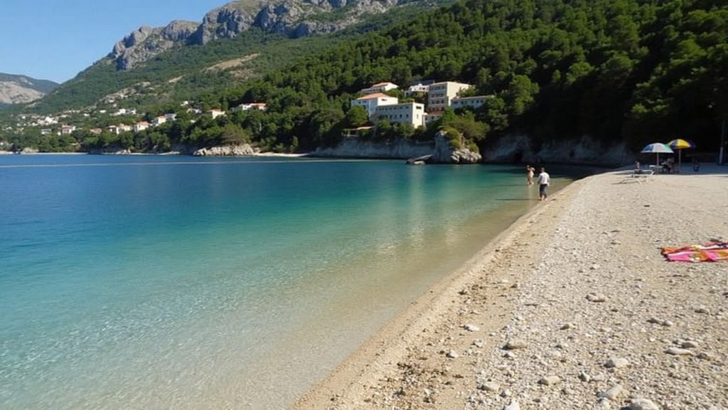 Vista amplia de Plaža Popožo en Croacia, Croacia