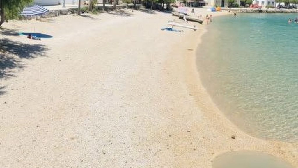 Vista general de Plaža tratice, Općina Sukošan