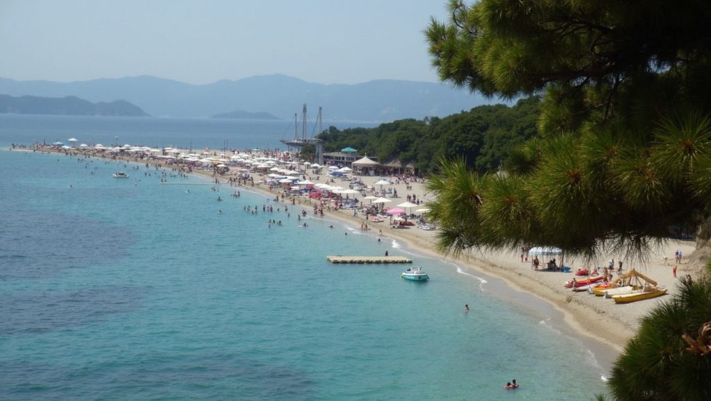 Olas rompiendo en Plaža tratice, Općina Sukošan