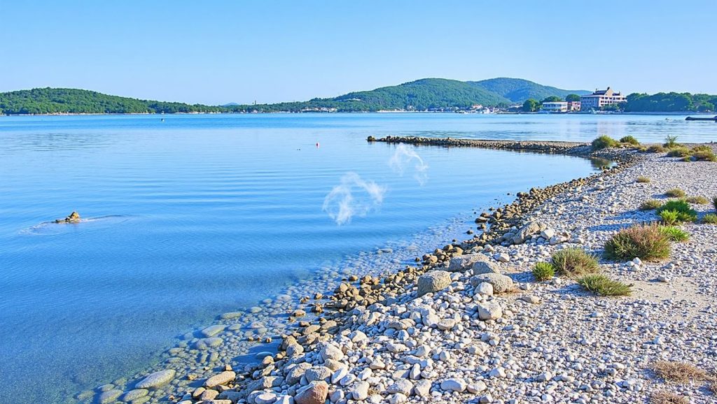 Vista de Plaža Ždrelaščica desde la orilla, Croacia