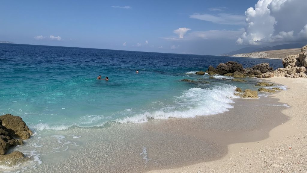 Alrededores de Plazhi i Porto Palermo, Himara