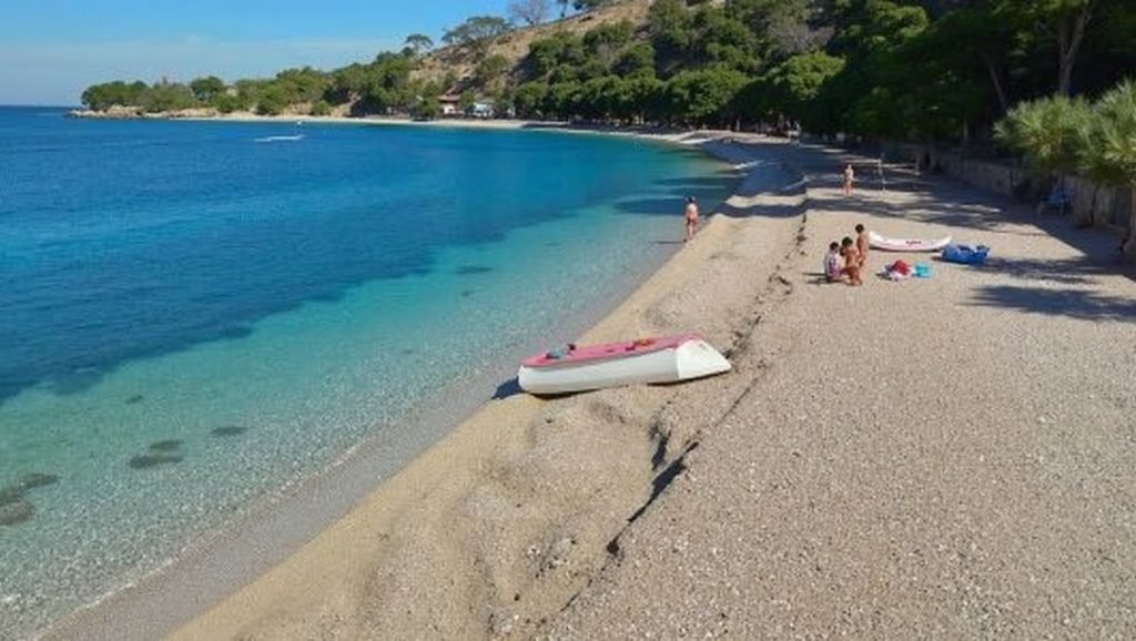 Acceso a Pojilo desde el aparcamiento, Croacia