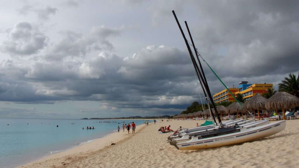 Panorámica completa de Punta de Piedra, playa de Isla de la Juventud