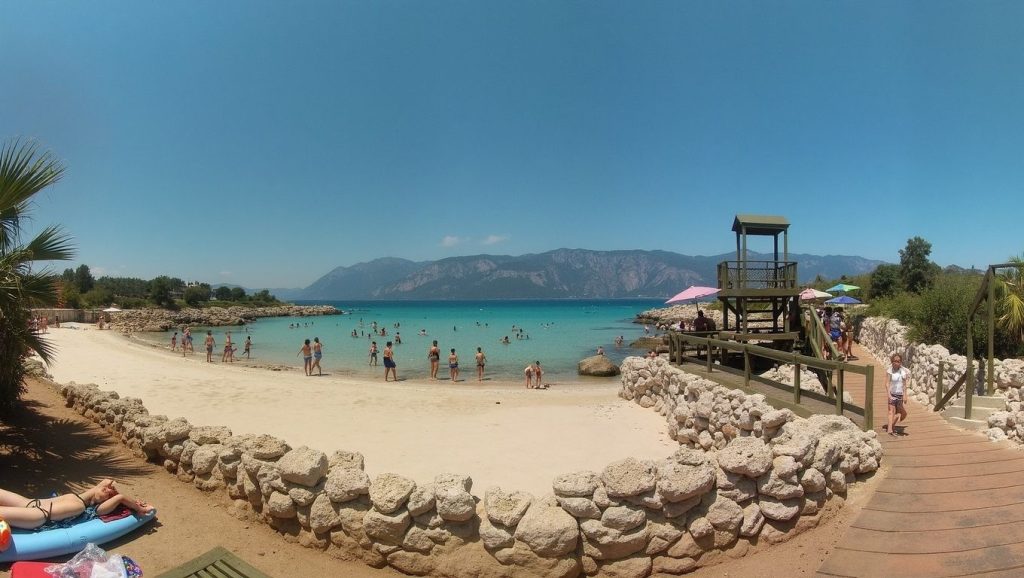 Sera (Çeşme, Turquía) — foto 1