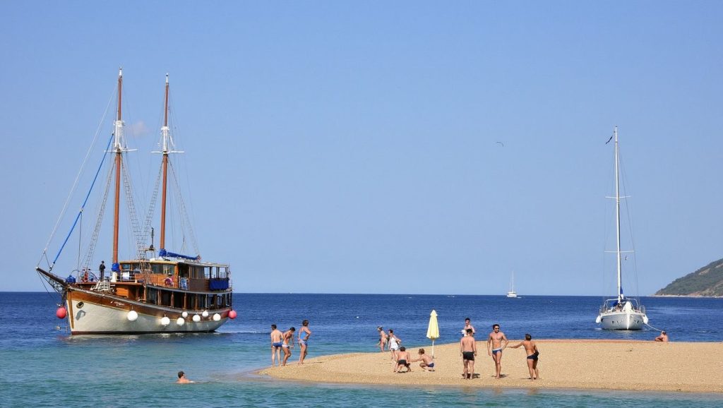 Silent Beach (Beli, Cres) — foto 6