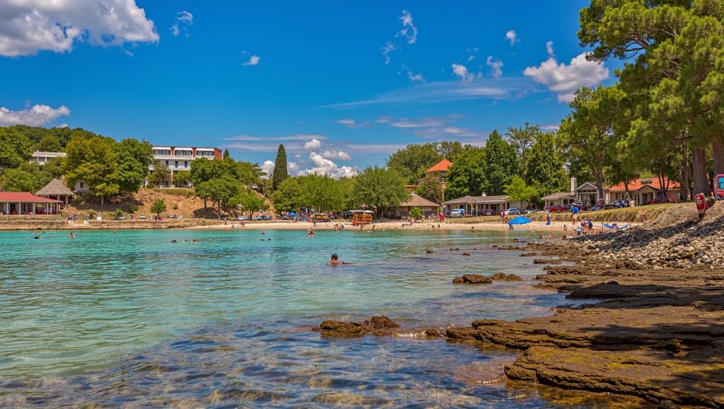 Playa Slanica desde la arena, Croacia, Croacia