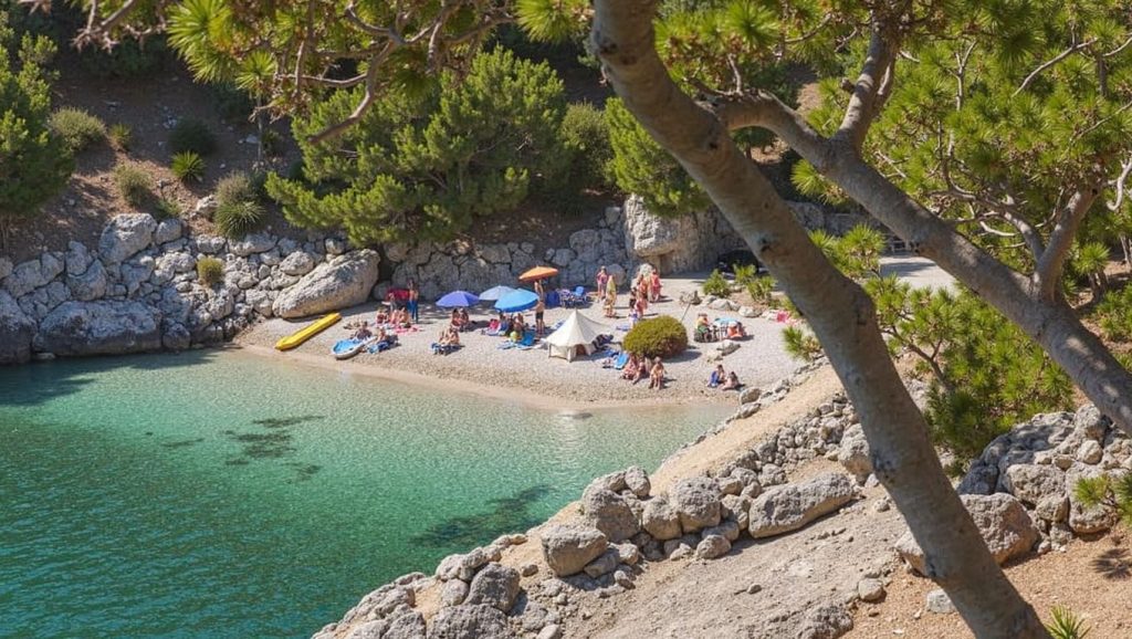 Vista del litoral en Slatina Nudist Beach, Croacia