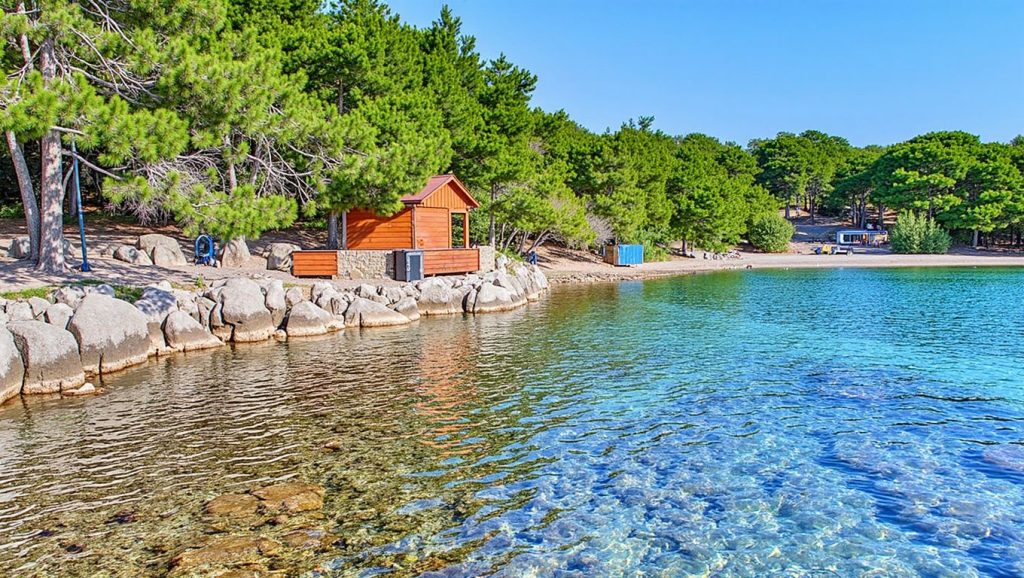 Paseo hacia Soline, Croacia