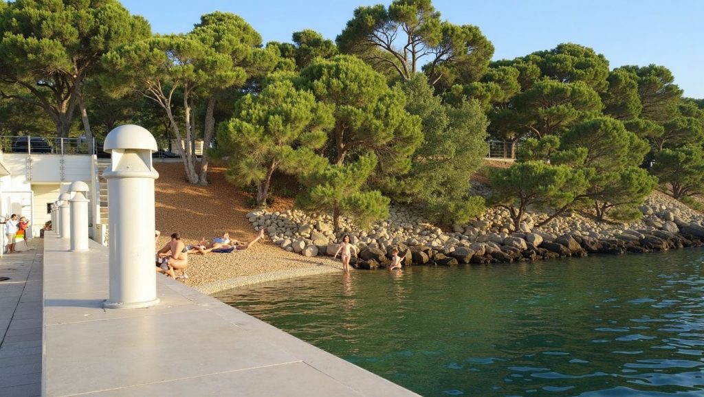 Plaža Sv. Ivan (Ustrine, Cres) — foto 2