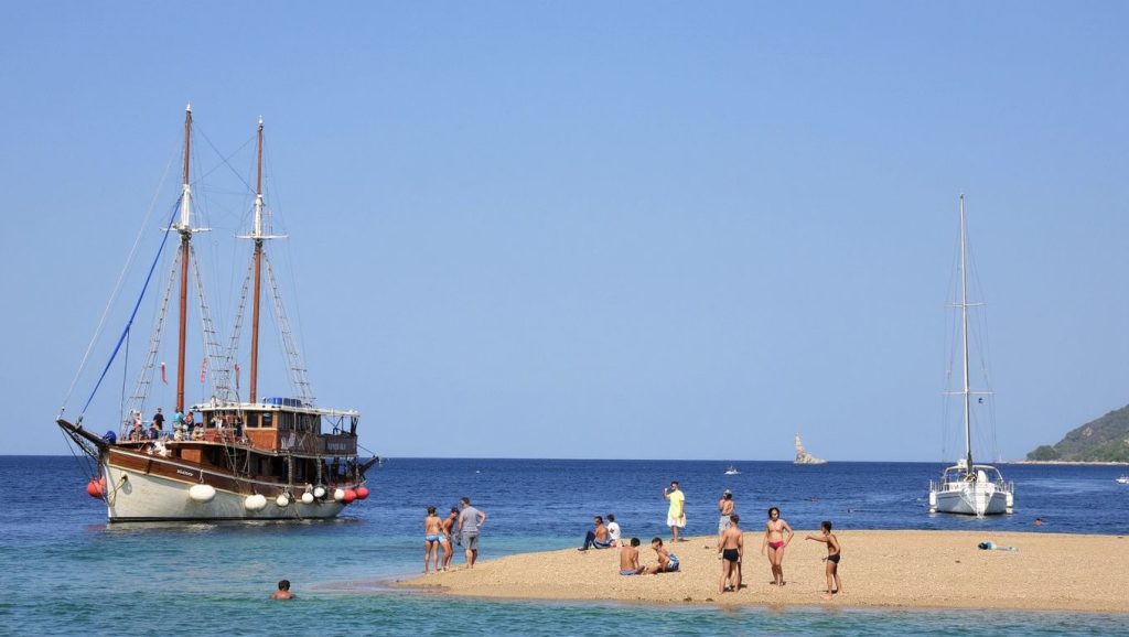 Plaža Sv. Ivan (Ustrine, Cres) — foto 6