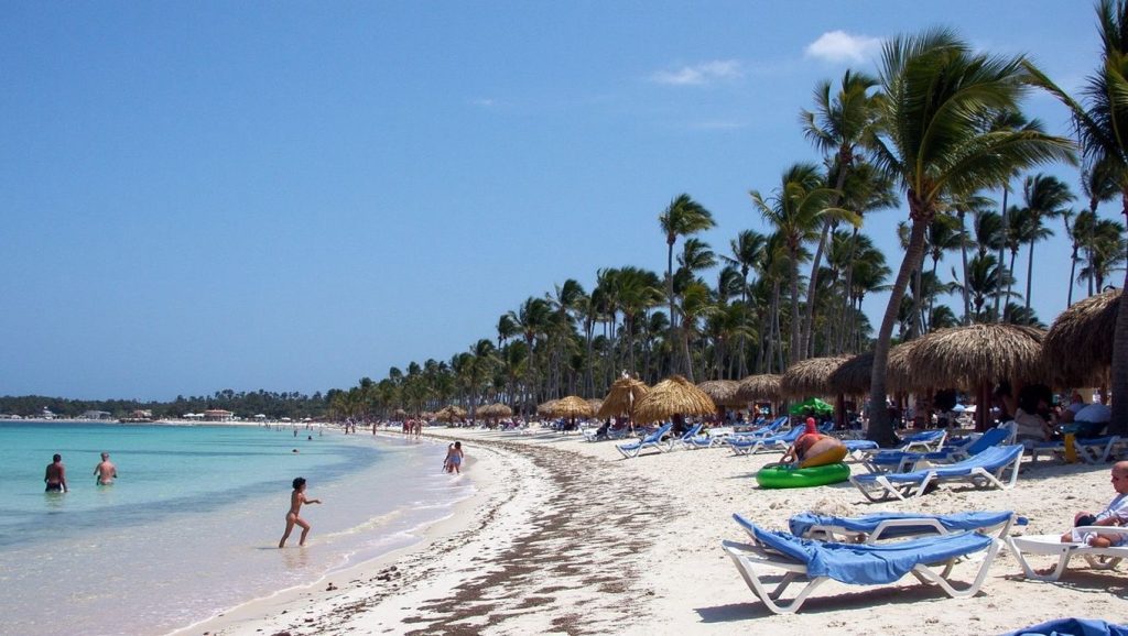 Arena fina en Tortuguero, Santo Domingo, República Dominicana