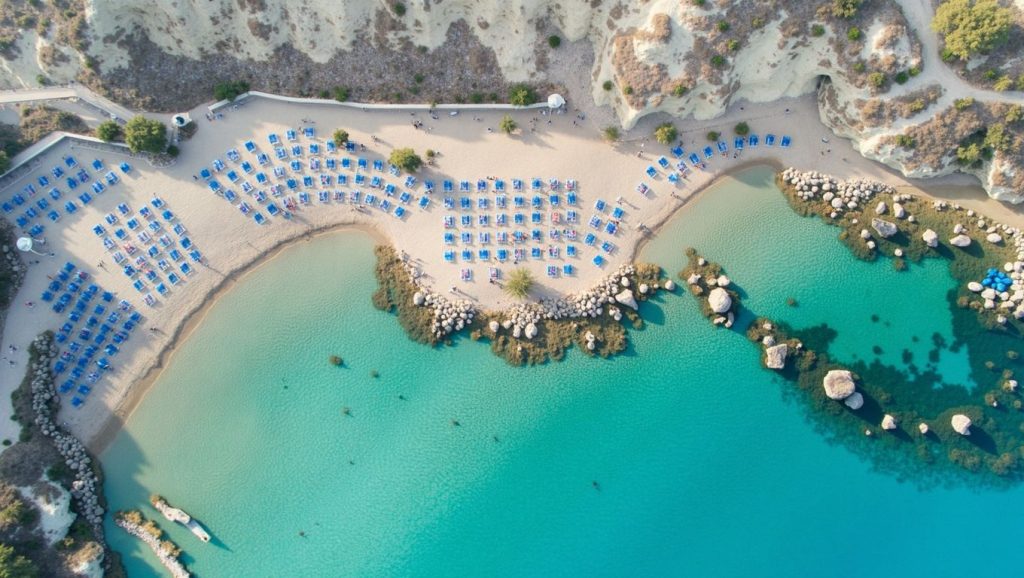 Vista del entorno de Trinity Beach | Agia Triada Beach, ?, Chipre
