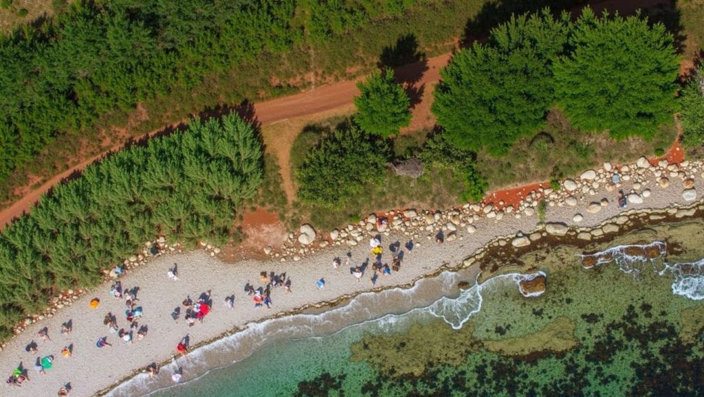 Vista amplia de Unofficial nudist / FKK en Slatine, Croacia