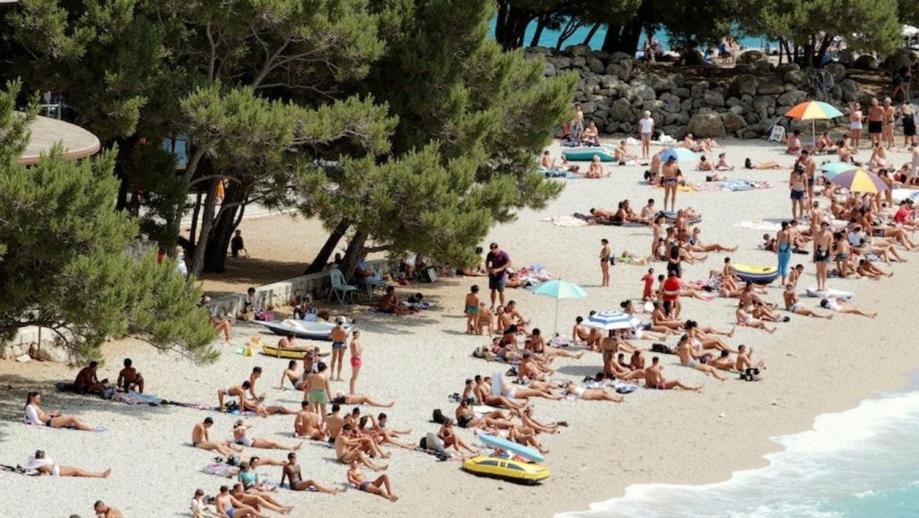 Playa Unofficial nudist / FKK en Slatine, Croacia