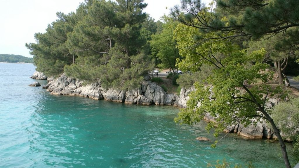 Uvala Lešić (Dobrinj, Krk) — foto 5