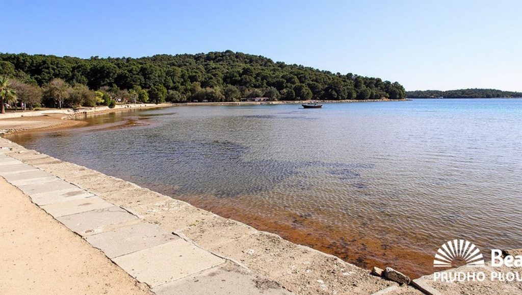 Alrededores de V. Sabuša, Croacia