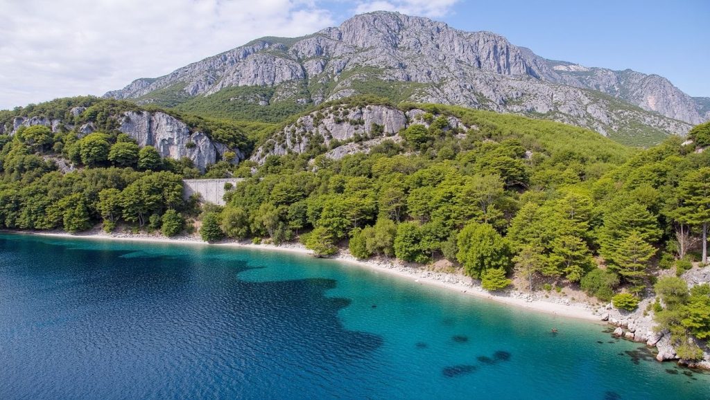 Línea de costa en Velika Duba, Croacia