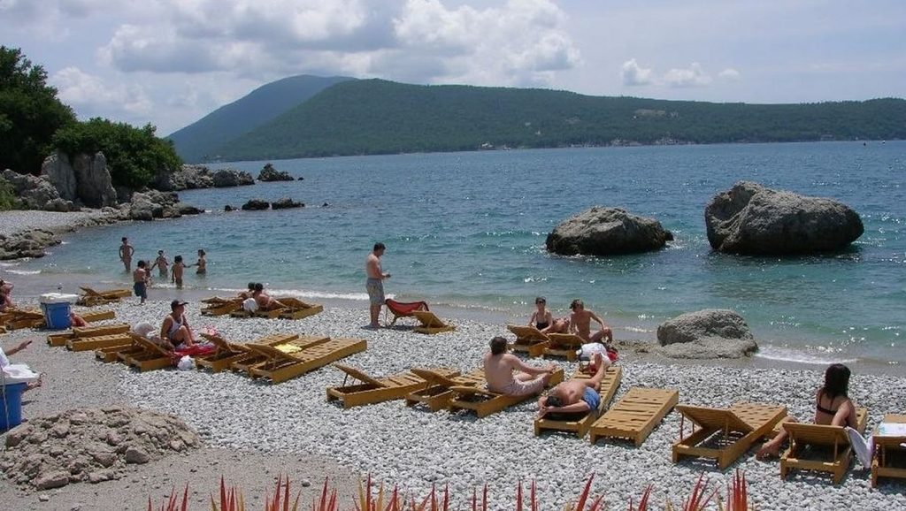 Playa Veliki Jomac en Kotor, Montenegro