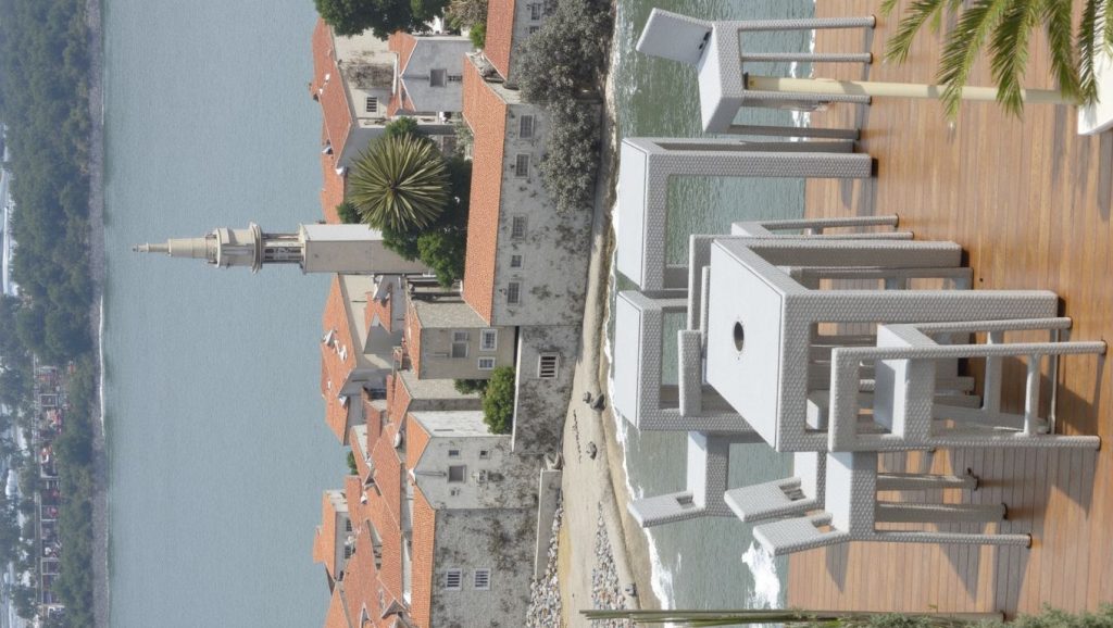 Vista del litoral en Velja Spilja, Tivat