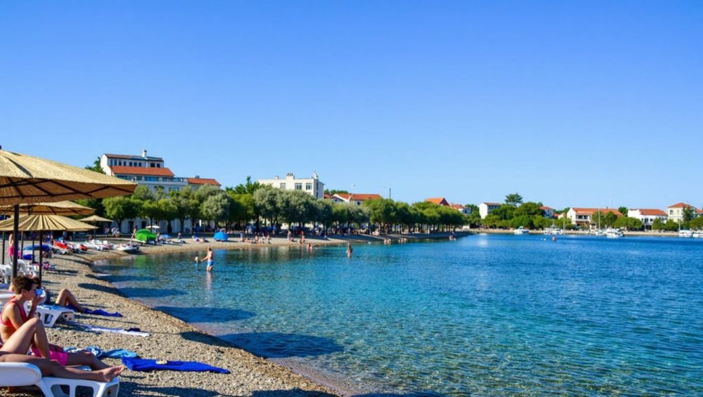 Vista del entorno de Vodice, Popova Luka, Croacia