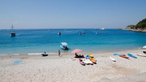 Vromolithos Beach