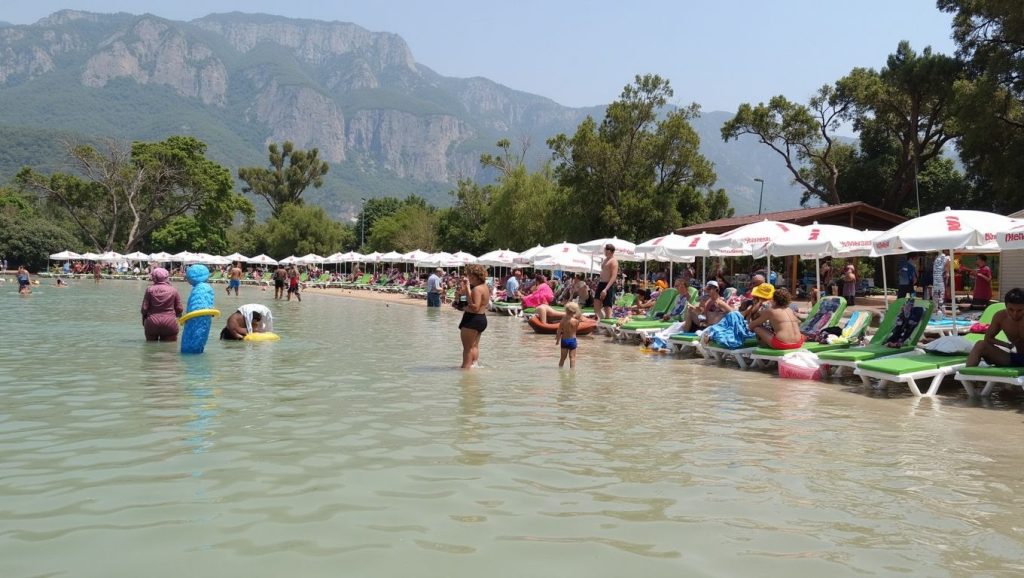 Yeşilovacık Belediyesi Halk Plajı (Alanya, Turquía) — foto 3