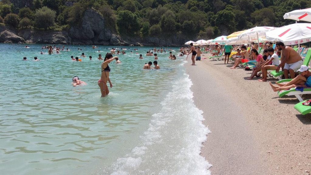 Yeşilovacık Belediyesi Halk Plajı (Alanya, Turquía) — foto 4