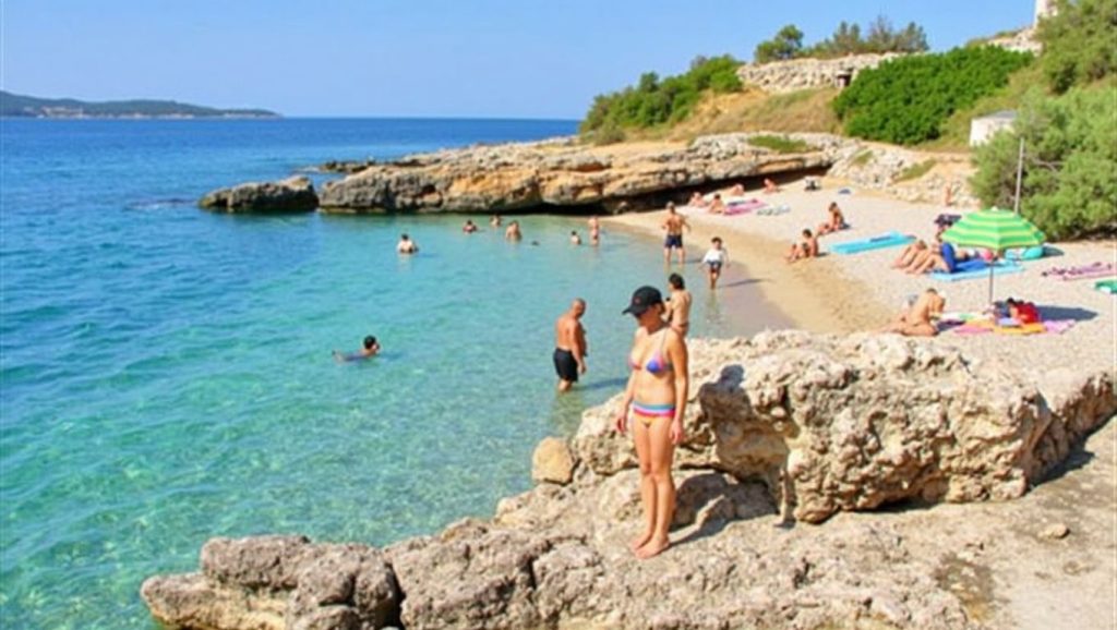 Detalle del agua en Zavala, Croacia, Hvar